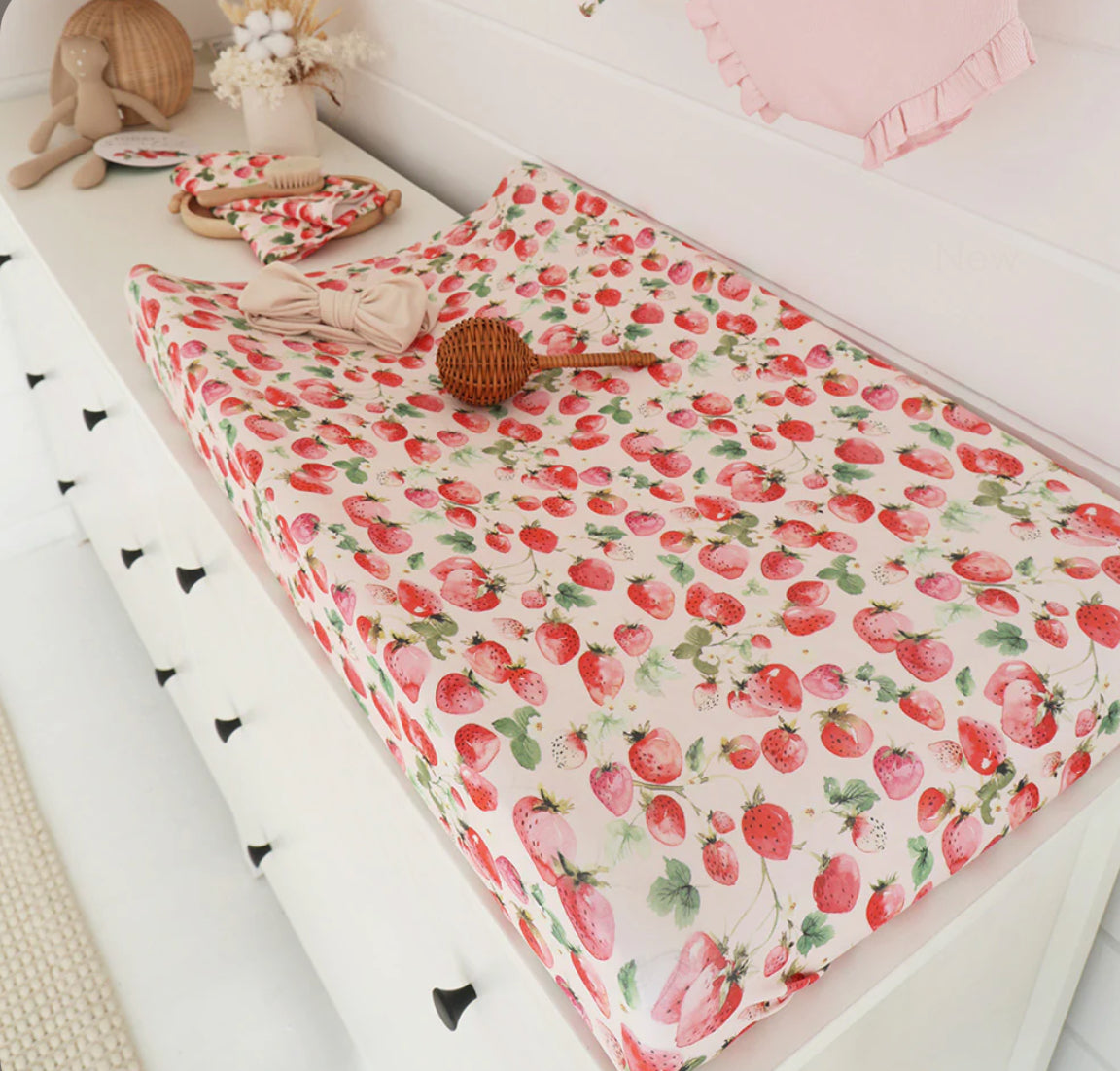 Strawberry Organic Bassinet Sheet / Change Pad Cover