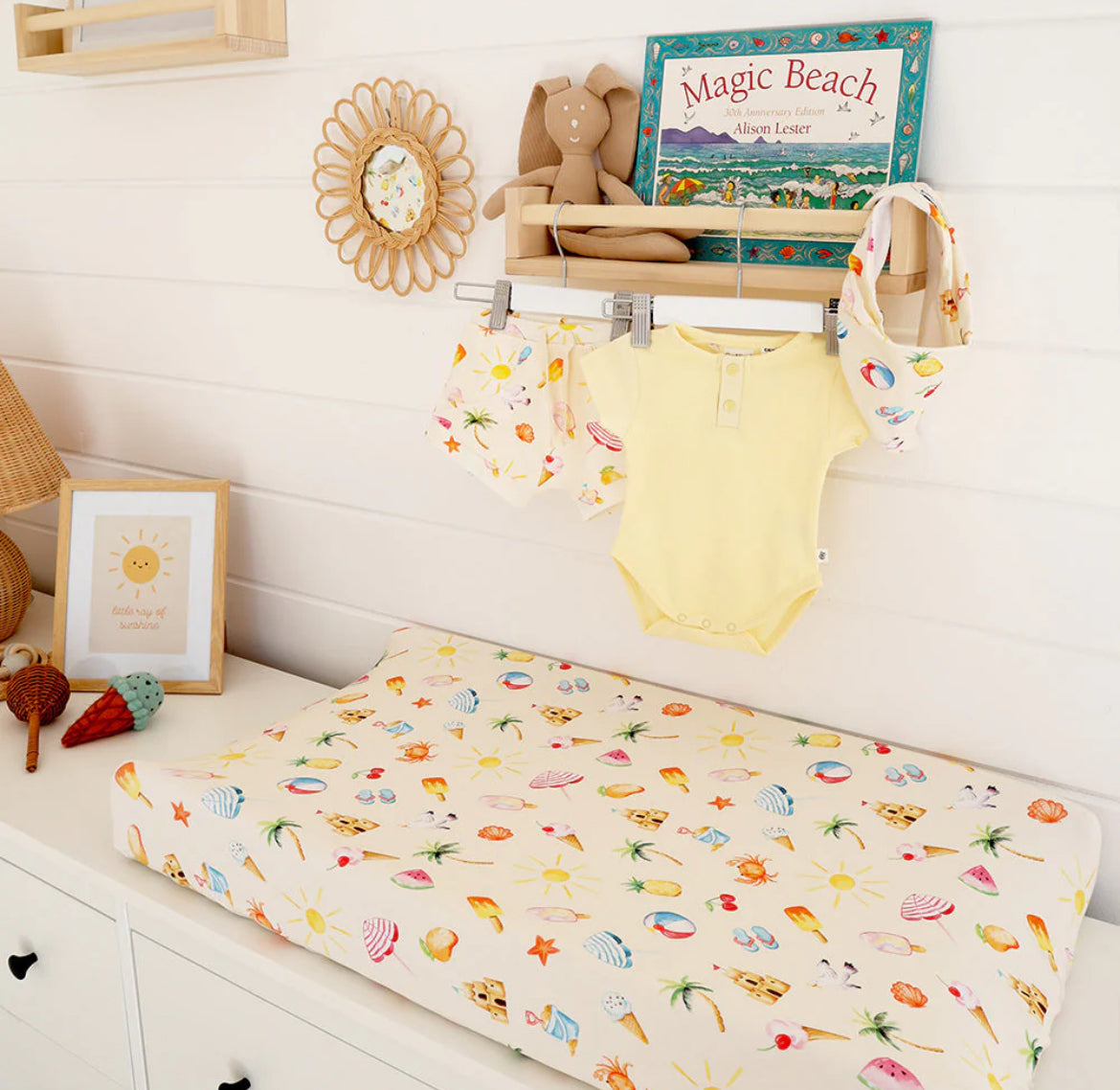 Beach Fun Organic Fitted Bassinet Sheet / Change Pad Cover