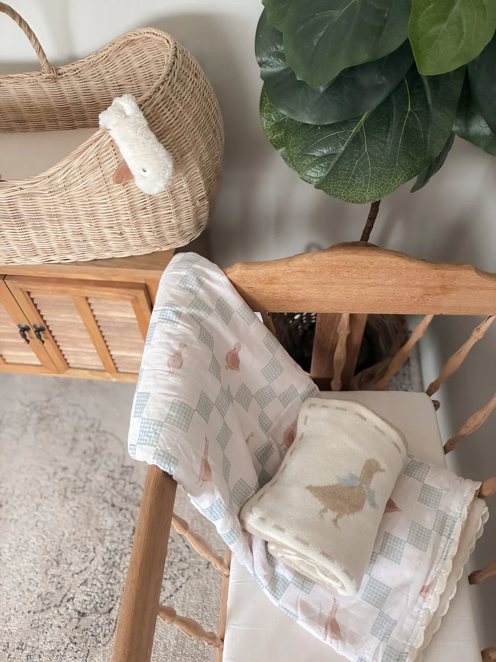 Goosey Gander Knitted Blanket