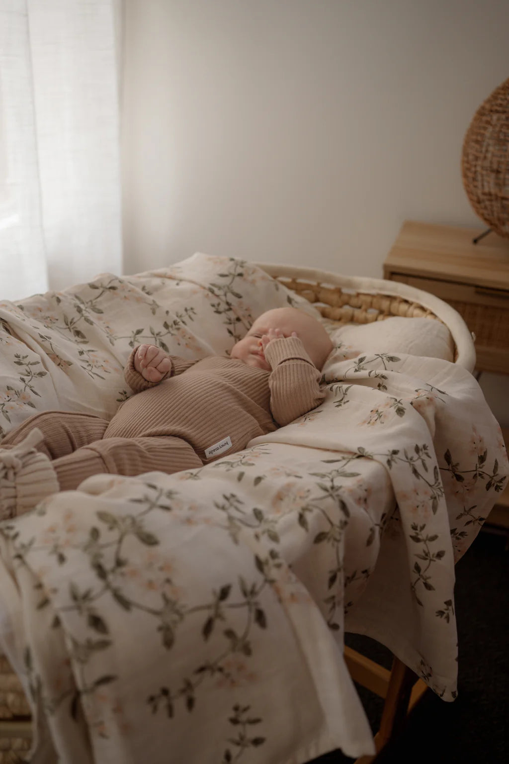 Fleur Blanche Swaddle Wrap