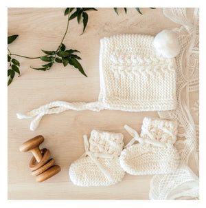 Bonnet + Bootie Gift Set